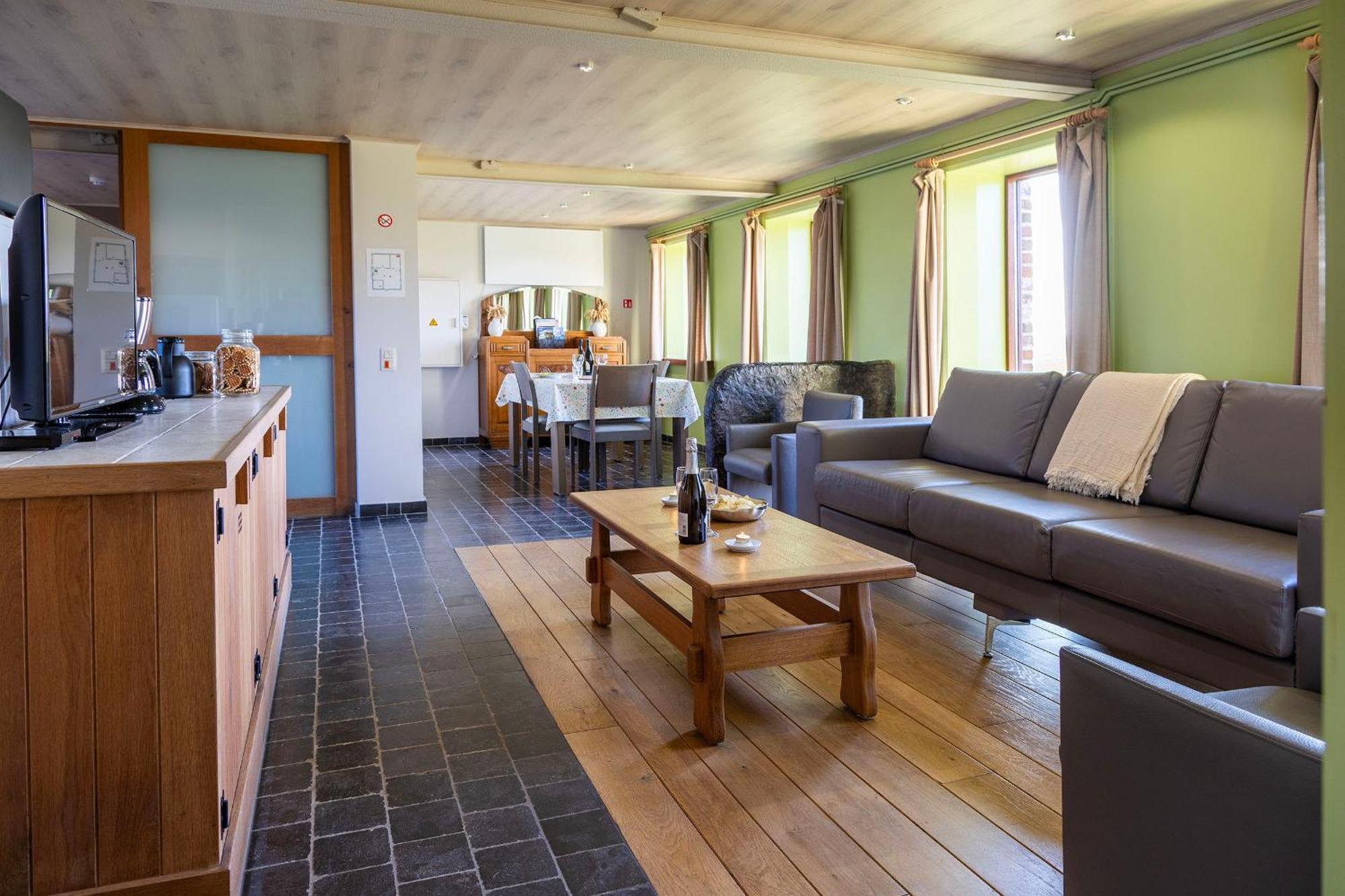 Holiday Home 'T Hof Der Witte Damen Veurne Rom bilde